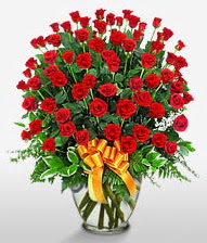 Görsel vazo içerisinde 101 adet gül  Çorum uluslararası çiçek gönderme 