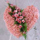 kalp pano karankil ve güller   Çorum online çiçek gönderme sipariş 