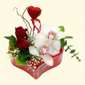  Çorum çiçek servisi , çiçekçi adresleri  1 kandil orkide 5 adet kirmizi gül mika kalp